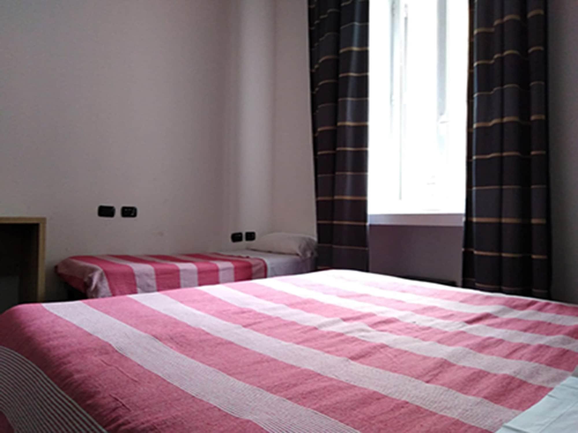 M&J Place Hostel Roma Ngoại thất bức ảnh
