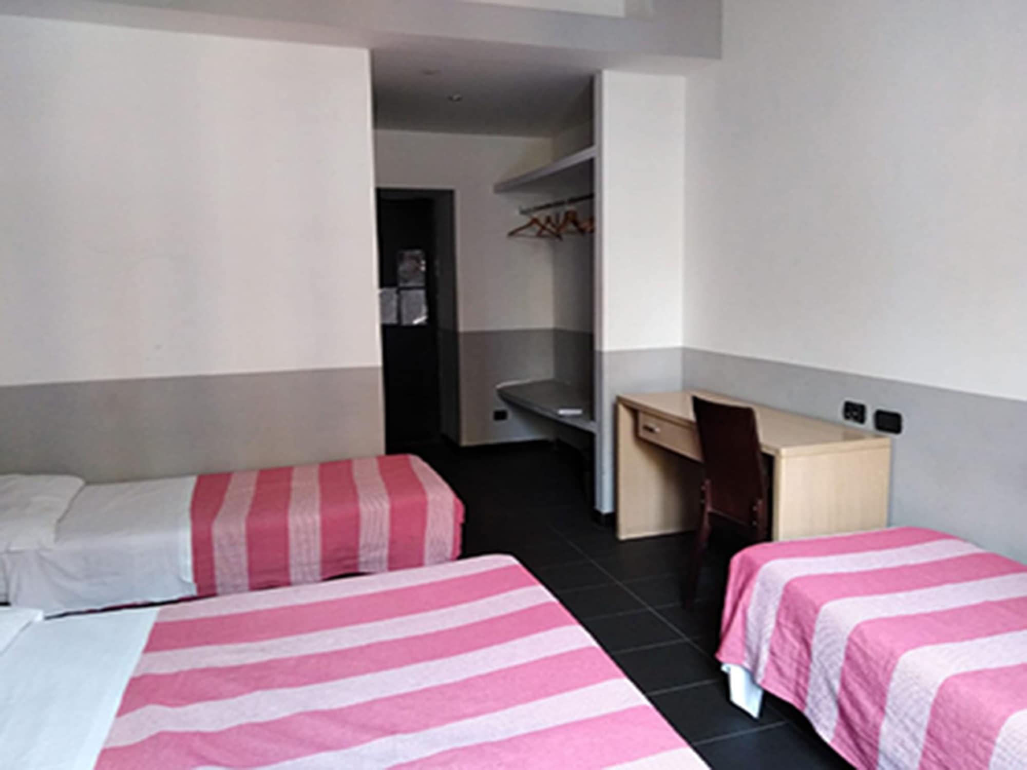 M&J Place Hostel Roma Ngoại thất bức ảnh