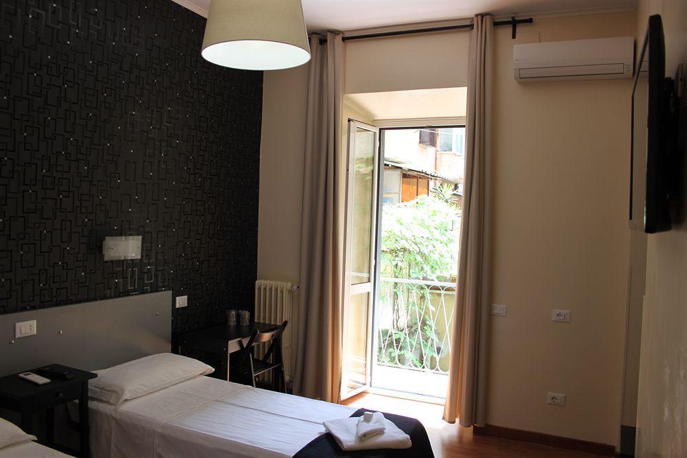 M&J Place Hostel Roma Ngoại thất bức ảnh